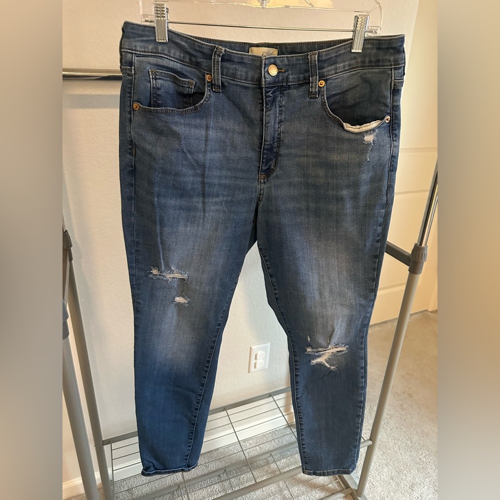 Universal thread jeans